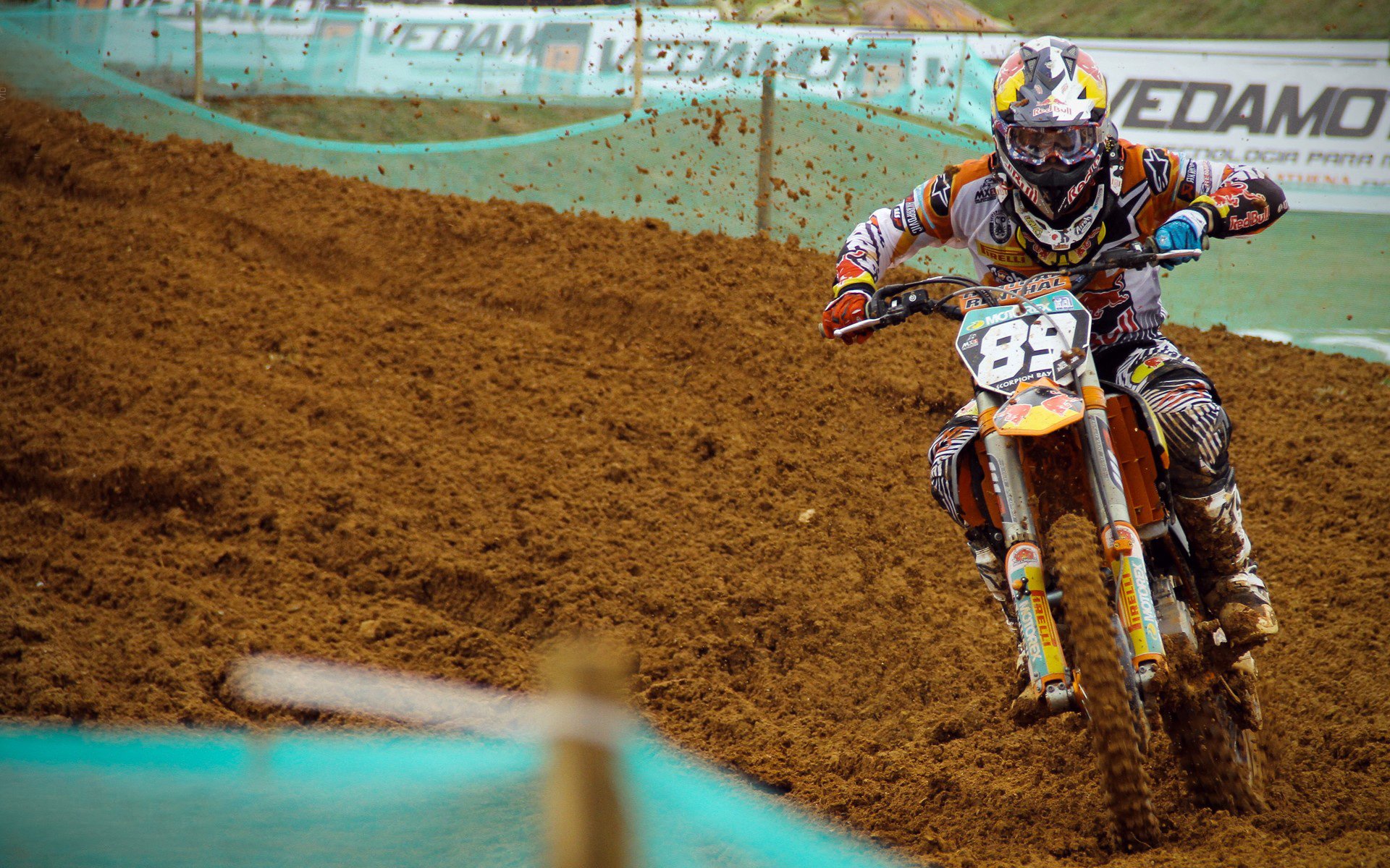 开云网站-弗拉门戈边路突破连续冲击对方防线，弗拉门戈近期战绩